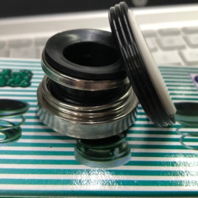Phốt bơm motor hộp xanh (12ly-14ly-16ly)